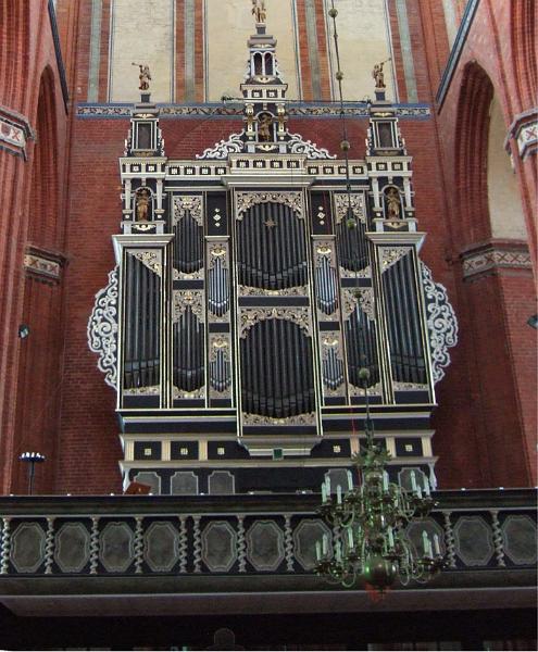 2009-08- (466)neu.JPG - Orgel von 1787 mit klassizistischem Prospekt  in der St. Nicolai-Kirche